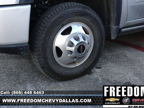 Used 2023 GMC Sierra 3500 Denali w/ Technology Package image 10