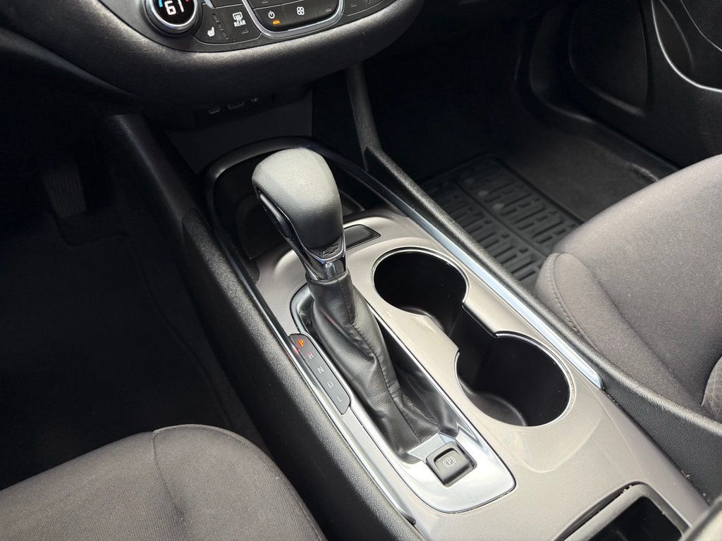 Used 2022 Chevrolet Malibu LT FWD image 20