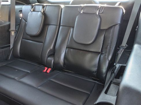 Used 2023 Ford Explorer XLT w/ Equipment Group 202A image 24