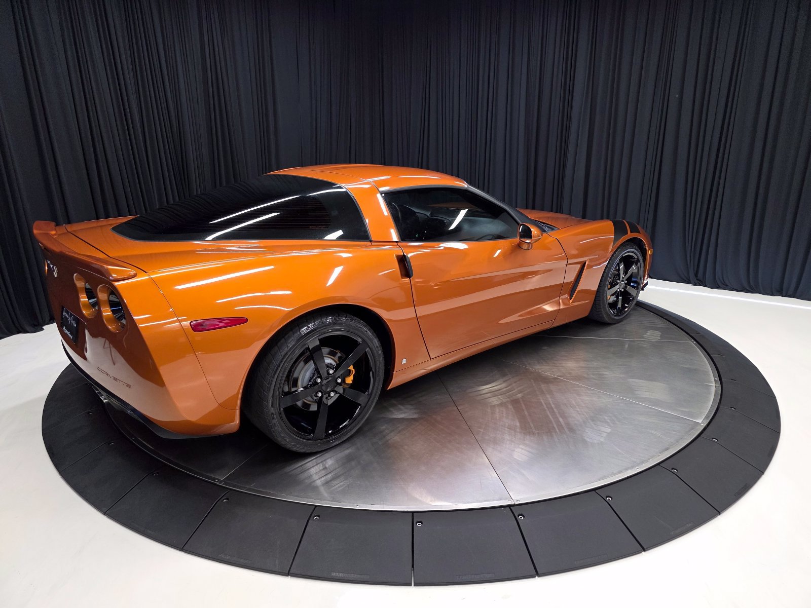 Used 2008 Chevrolet Corvette Coupe w/ Preferred Equipment Group RWD image 13