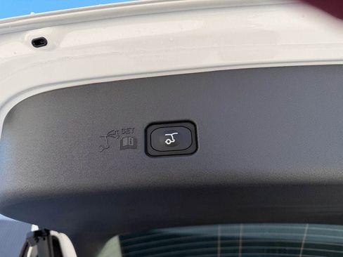 New 2026 Lincoln Nautilus Reserve image 22