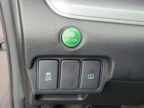 Used 2015 Honda CR-V LX image 25