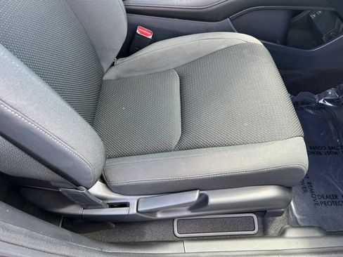 Used 2022 Honda HR-V EX image 44