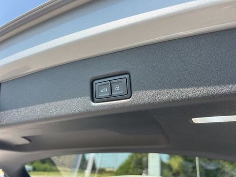 New 2025 Audi Q5 Premium Plus image 27