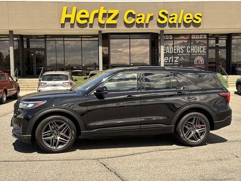 Used 2025 Ford Explorer ST AWD/4WD image 1