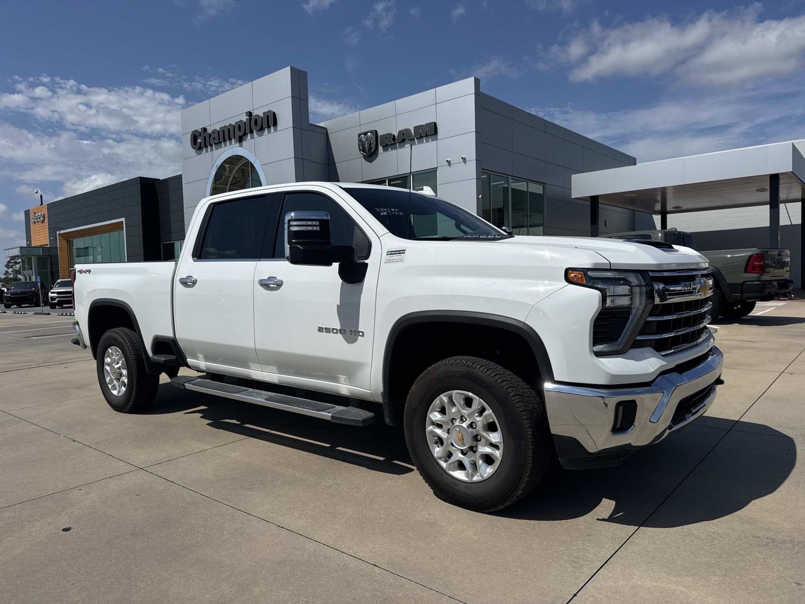 Used 2026 Chevrolet Silverado 2500 LTZ AWD/4WD image 1