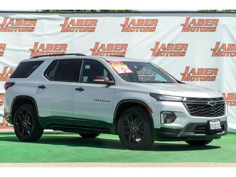Used 2022 Chevrolet Traverse Premier w/ Redline Edition FWD image 1
