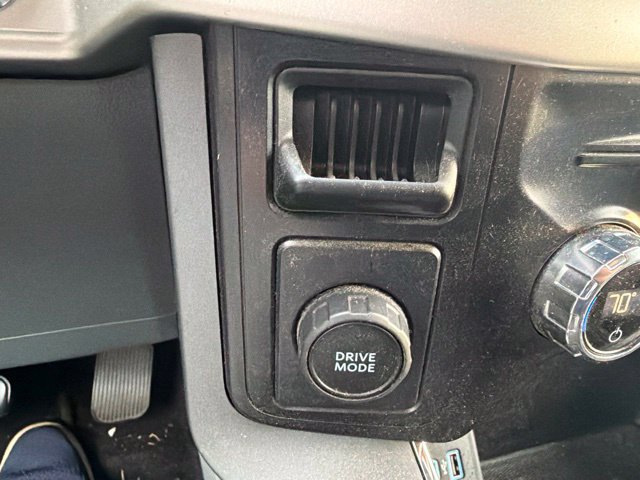 Used 2021 Ford F150 XLT w/ Equipment Group 302A High RWD image 17