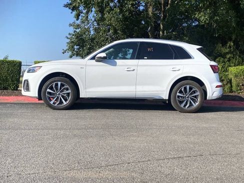 Used 2024 Audi Q5 2.0T Premium Plus AWD/4WD image 9
