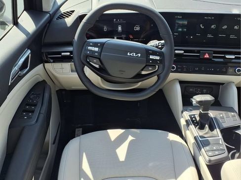 New 2026 Kia Sportage EX AWD/4WD image 4