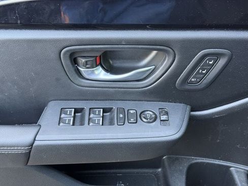 Used 2025 Honda Pilot EX-L image 22