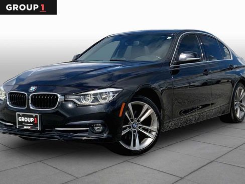 Used 2018 BMW 330i Sedan RWD image 1