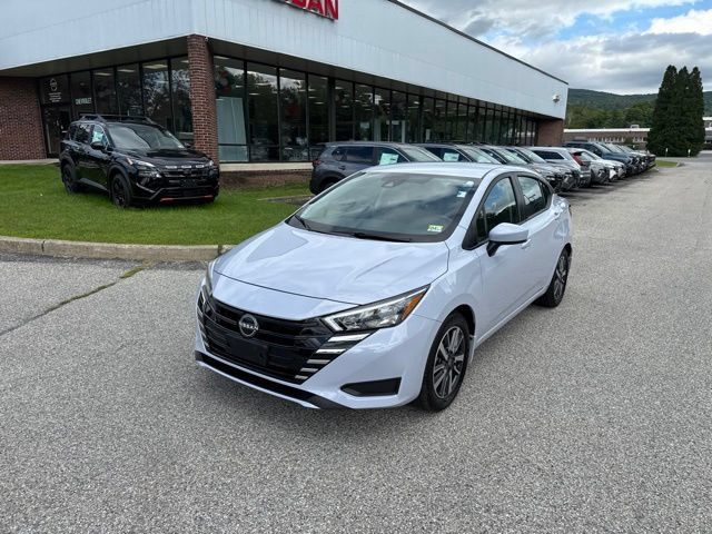 Used 2025 Nissan Versa SV w/ Trunk Package FWD image 3