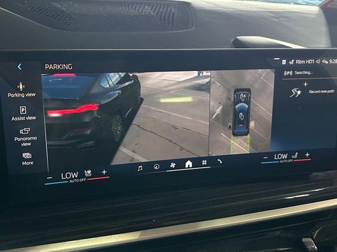 Used 2024 BMW X6 xDrive40i w/ Premium Package image 21