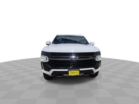 Used 2022 Chevrolet Suburban Z71 AWD/4WD image 3
