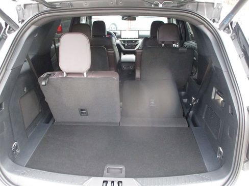 New 2026 Ford Explorer Platinum image 4