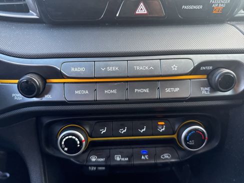 Used 2019 Hyundai Veloster Turbo R-Spec image 22