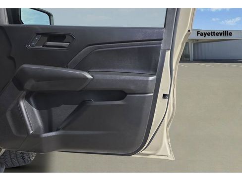Used 2024 Chevrolet Colorado Trail Boss AWD/4WD image 25