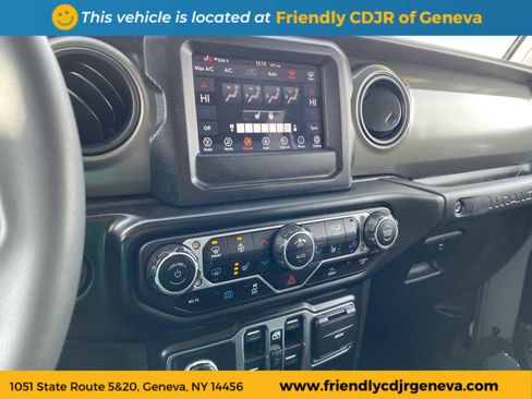 Used 2023 Jeep Wrangler Unlimited w/ Cold Weather Group image 15