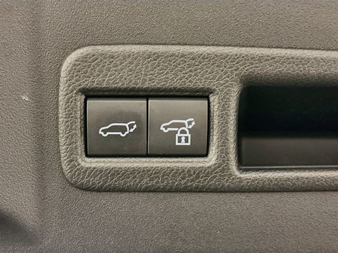 Used 2023 Subaru Solterra AWD image 31