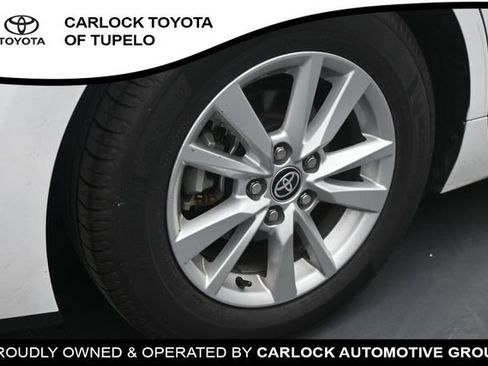 Used 2025 Toyota Camry SE FWD image 38