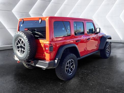 Used 2025 Jeep Wrangler Unlimited Rubicon image 4