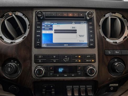 Used 2012 Ford F250 Lariat w/ Lariat Ultimate Pkg AWD/4WD image 25