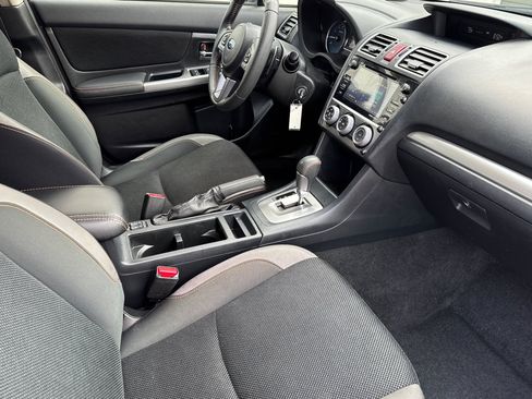 Used 2017 Subaru Crosstrek 2.0i Premium AWD/4WD image 16