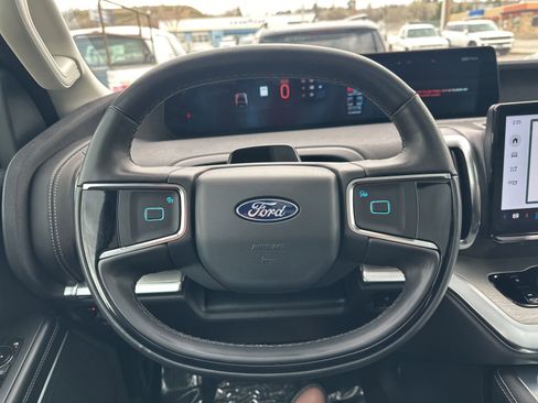 Used 2025 Ford Expedition Max Platinum AWD/4WD image 49