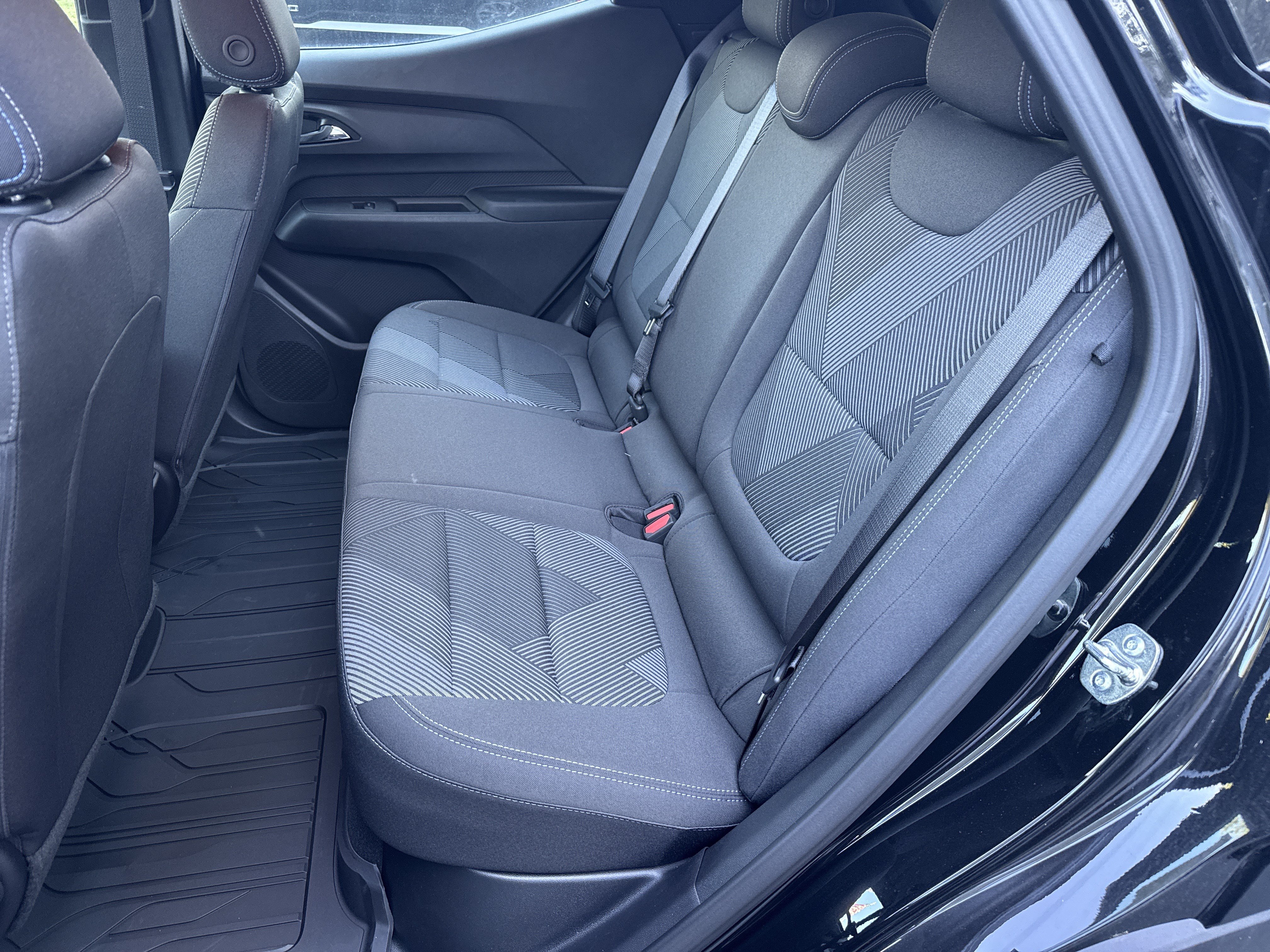 New 2027 Chevrolet Bolt LT FWD image 20