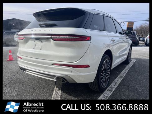 Used 2022 Lincoln Corsair Reserve w/ Equipment Group 201A image 5