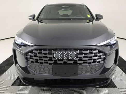 Certified 2025 Audi Q5 Premium Plus w/ Premium Plus AWD/4WD image 8