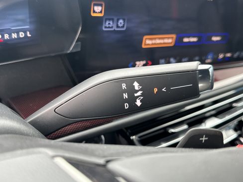 New 2026 Chevrolet Traverse RS w/ LPO, Floor Liner Package image 32