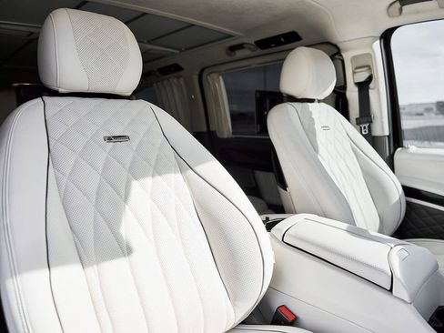 Used 2021 Mercedes-Benz Metris Passenger w/ Premium Safety Package image 47