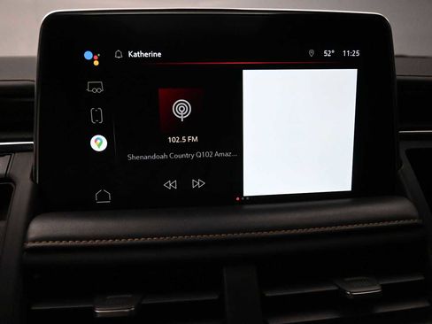 Used 2022 GMC Yukon XL AT4 AWD/4WD image 15