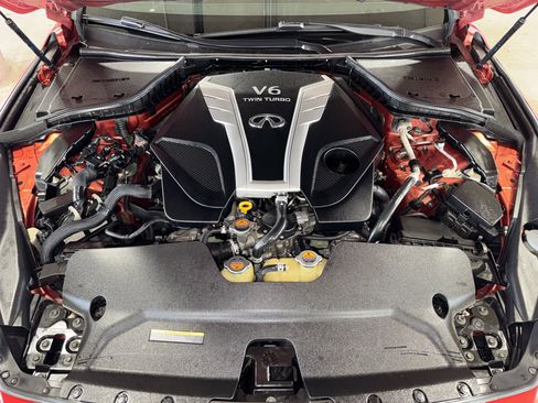 Used 2018 INFINITI Q50 Red Sport 400 w/ Sensory Package (Sport) image 35