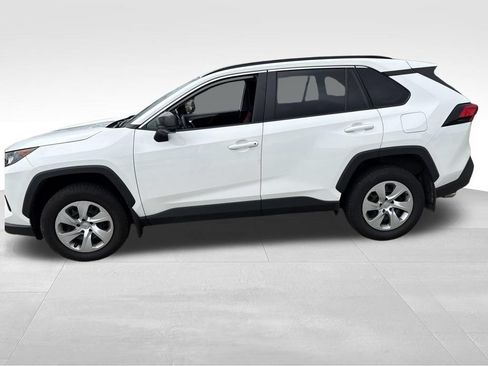 Used 2019 Toyota RAV4 LE w/ Carpet Mat Package AWD/4WD image 2