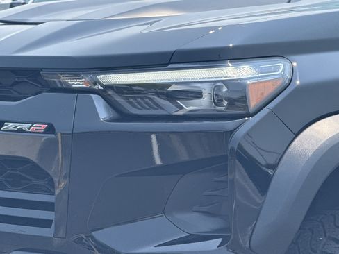 Used 2023 Chevrolet Colorado ZR2 w/ ZR2 Convenience Package III AWD/4WD image 6