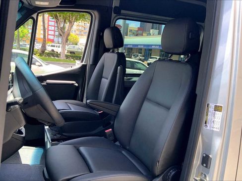 New 2025 Mercedes-Benz Sprinter 2500 image 19