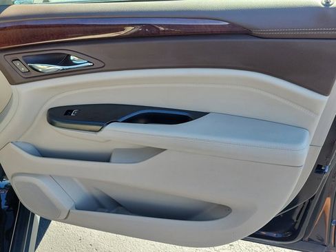 Used 2015 Cadillac SRX Luxury w/ Driver Awareness Package image 8