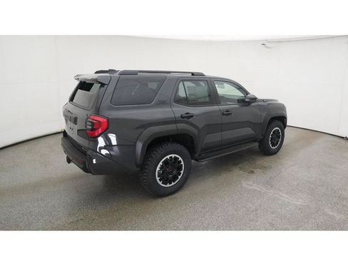 Used 2025 Toyota 4Runner TRD Off-Road AWD/4WD image 9