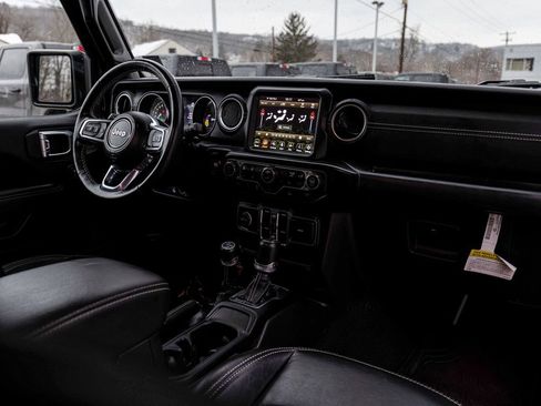 Used 2023 Jeep Wrangler Unlimited Sahara w/ Cold Weather Group image 28