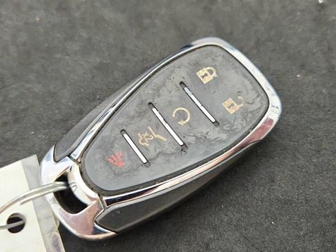 Used 2023 Chevrolet Traverse LT w/ LPO, Floor Liner Package AWD/4WD image 13