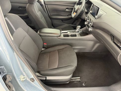 Used 2025 Nissan Sentra SV FWD image 23
