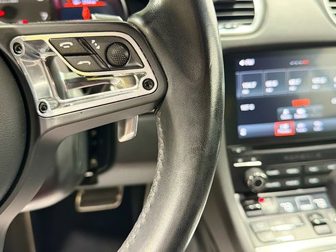 Certified 2019 Porsche 718 Cayman S RWD image 34