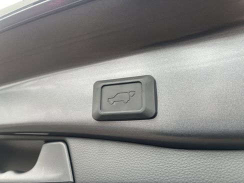 Used 2024 Toyota RAV4 XLE Premium image 45