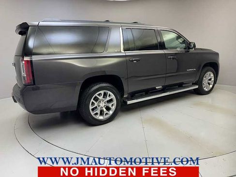 Used 2017 GMC Yukon XL SLT w/ Open Road Package image 5