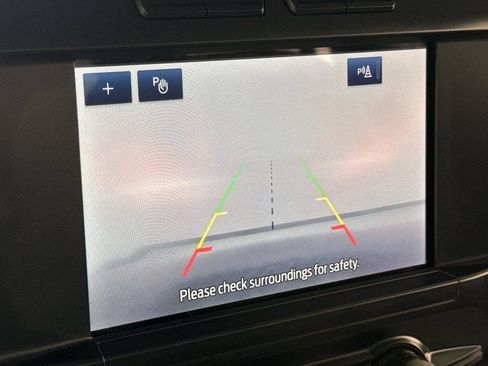 Used 2021 Ford F150 XLT image 9