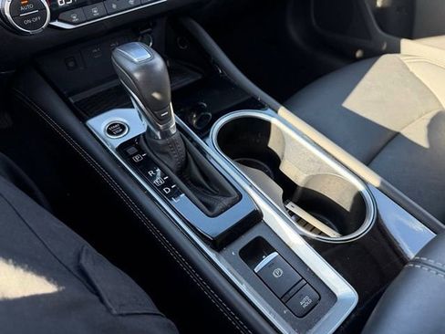 Used 2024 Nissan Altima 2.5 SL image 17