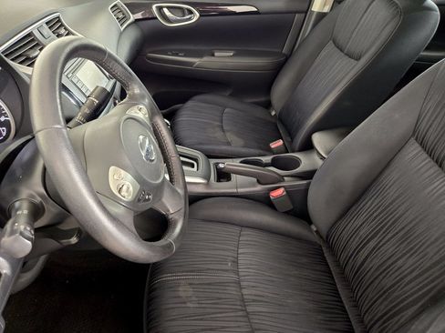 Used 2016 Nissan Sentra SV w/ Driver's Assist Package FWD image 14